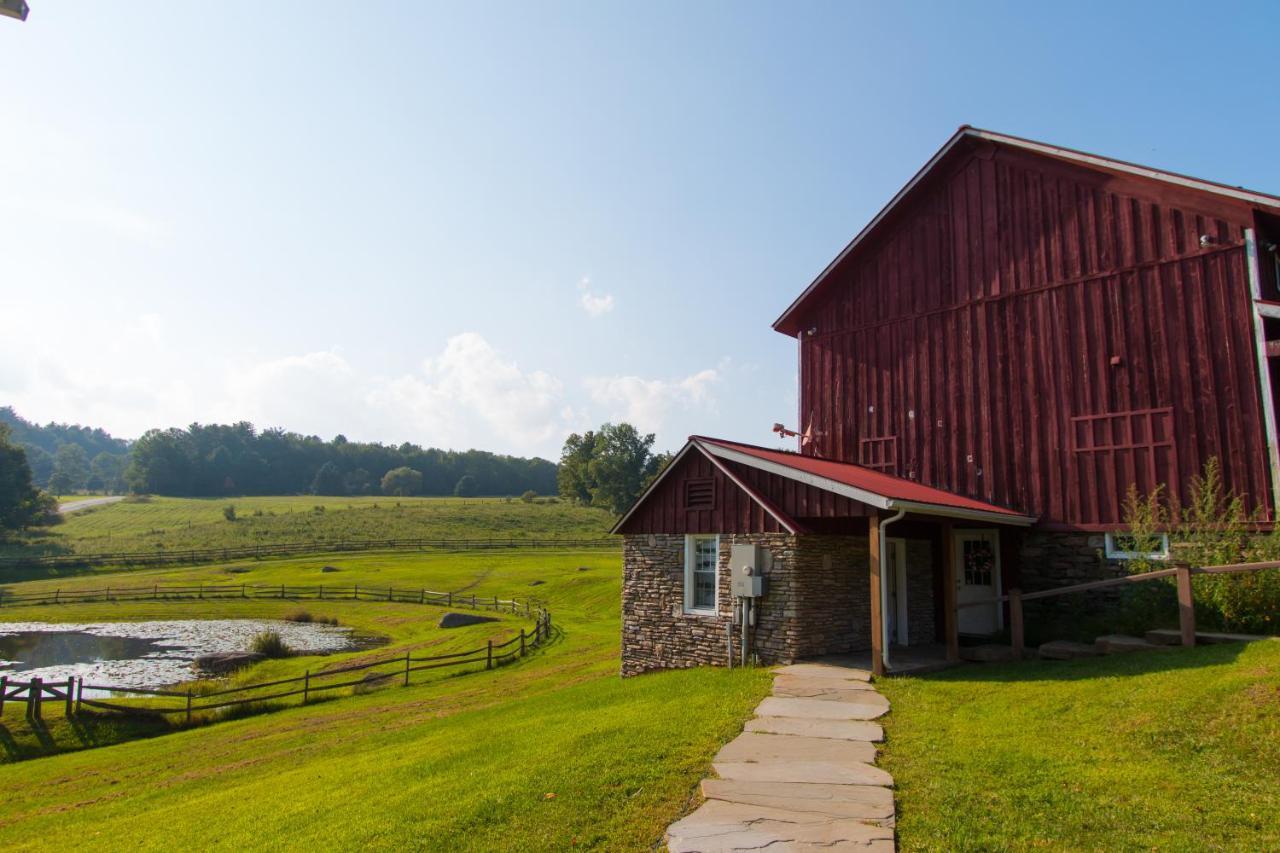 Inn At Tyler Hill Exterior photo